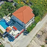 Вилла Luxury With A Swimming Pool Kastel Sucurac, - 21737