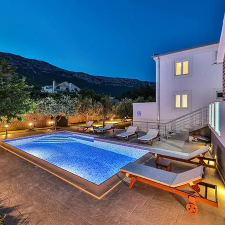 Вилла Luxury With A Swimming Pool Kastel Sucurac, - 21737